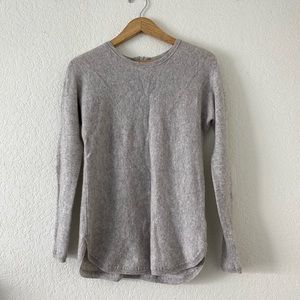 Max Studio 100% 2-ply Cashmere sweater